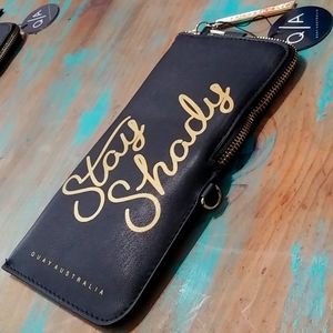 Quay Australia Stay Shady sunglasses case
